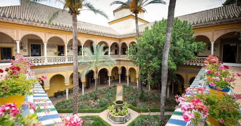 Palacio de las Dueñas & Casa de Pilatos Guided Tour